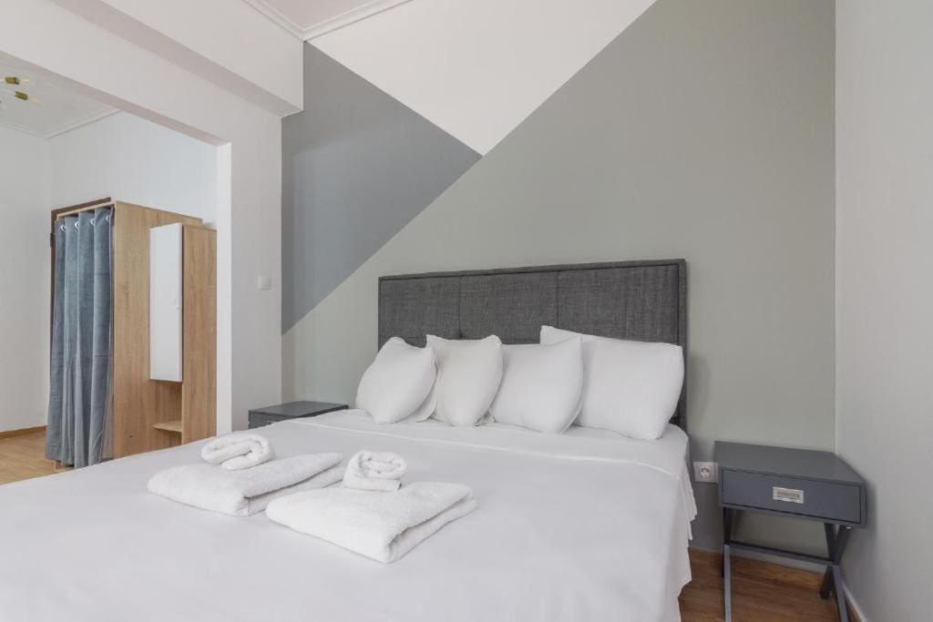 Fully Renovated 1 Bedroom Condo Αθήνα Εξωτερικό φωτογραφία